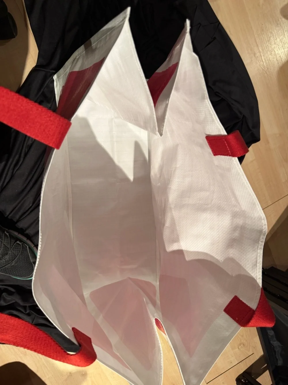 Kate Spade New York Large reusable vinyl Red and White shopping bag 18X24X10